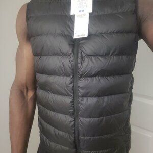 UNIQLO Sleeveless Jacket NEW – Black, Size Large